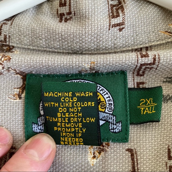 Cabela’s Deer Theme Cotton Pique Men’s Shirt - Picture 7 of 9